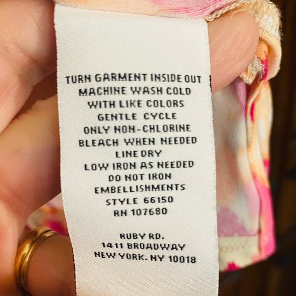 Ruby Rd Top - Picture 5 of 5